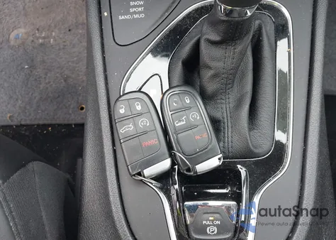 2021 Jeep Cherokee Limited 4X4 из США, поврежденный, VIN 1C4PJMDX5MD109241